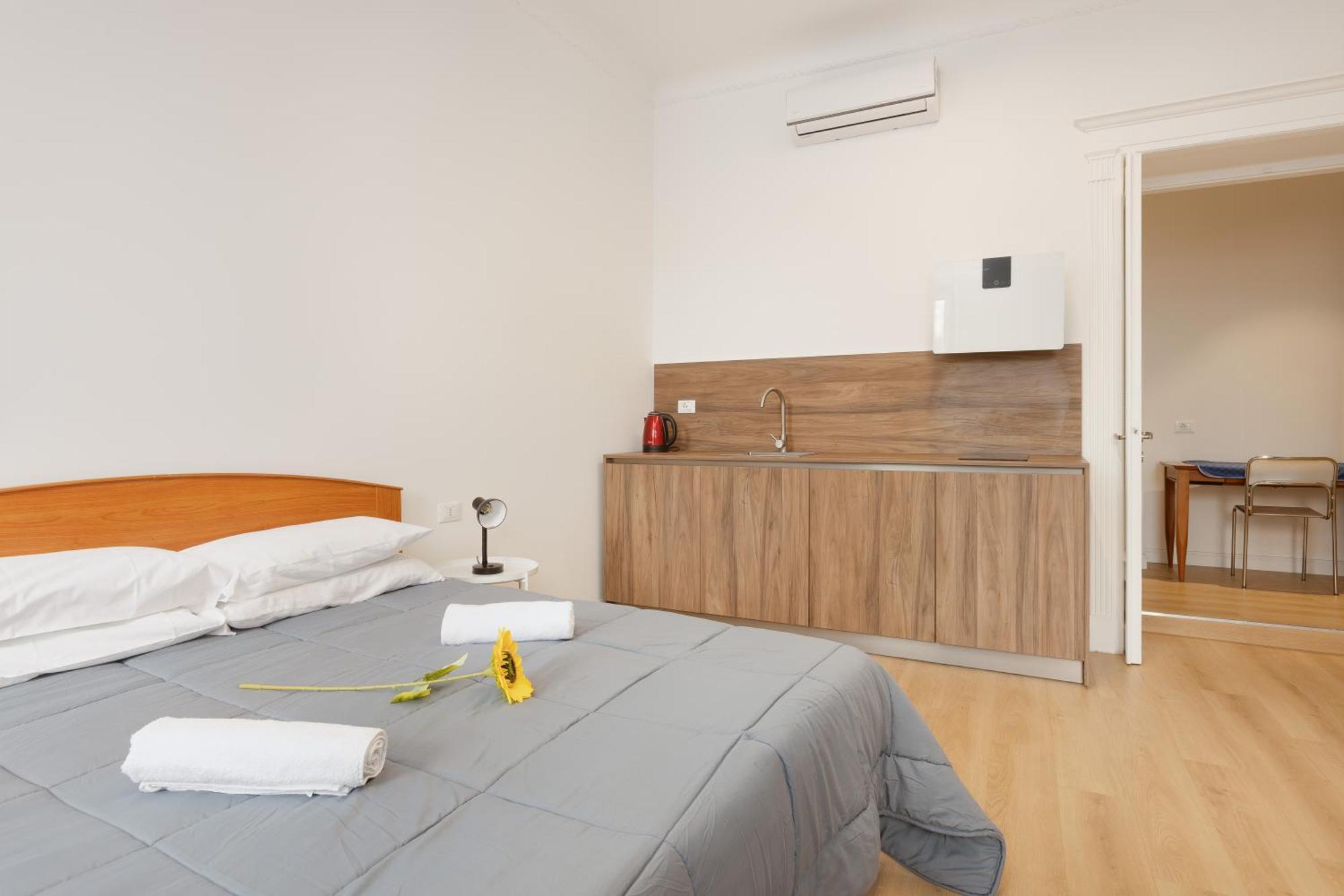 Snapstay Luxury Apartments In Centro A Trieste Exteriör bild