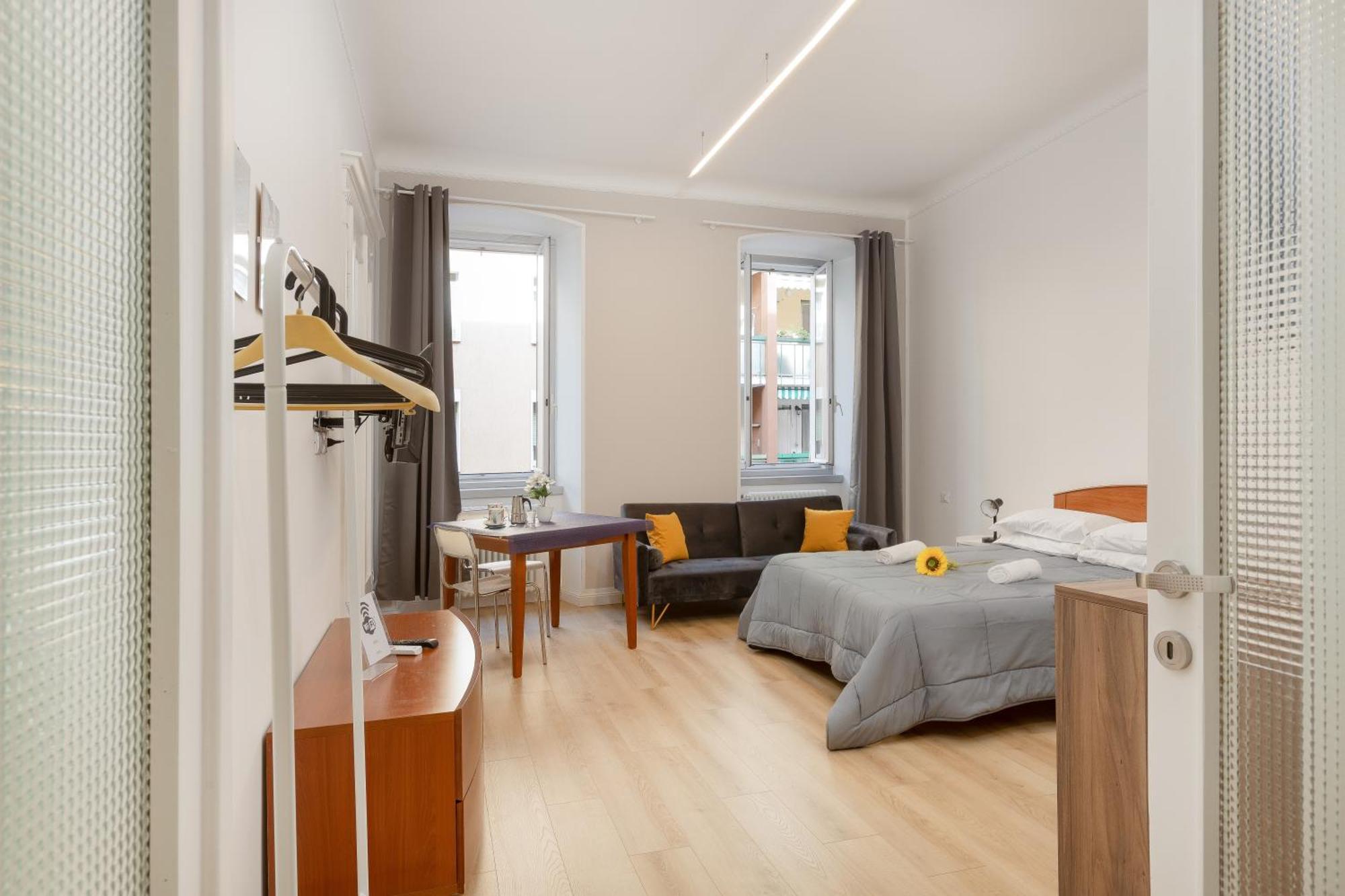 Snapstay Luxury Apartments In Centro A Trieste Exteriör bild
